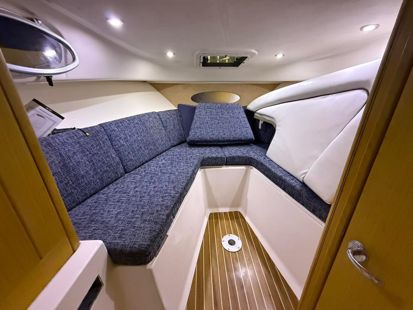 51A1C4BE-88B6-4F03-864B-49C3FC543498