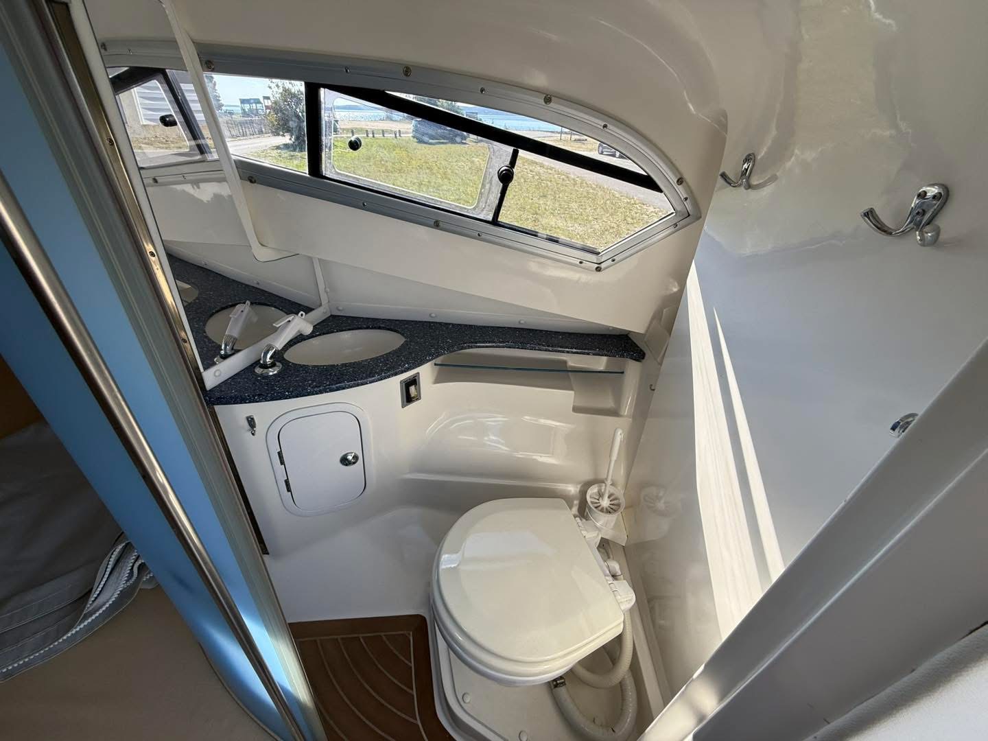 87A068EB-6D4C-4128-8879-B7F1A233EA9D