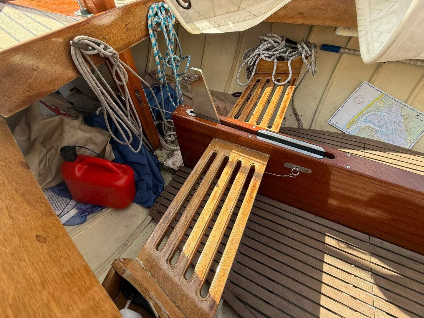 E740E929-F58F-402A-8DEC-9D48F942A247