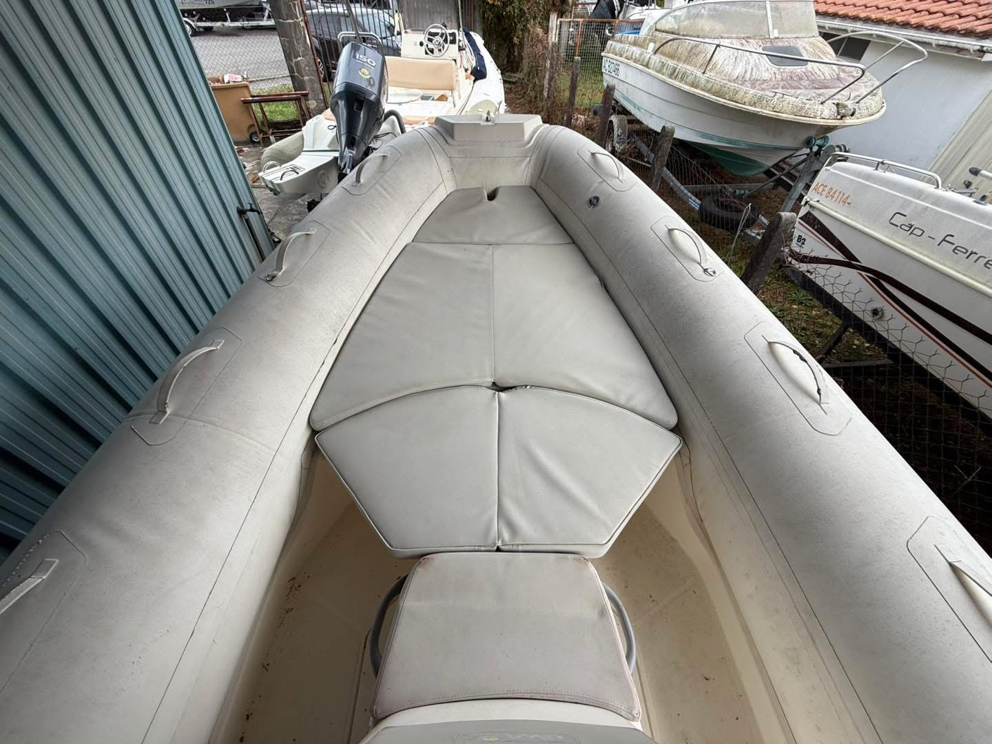 02F52222-6AEB-45E2-98DC-6B2735ABC75E