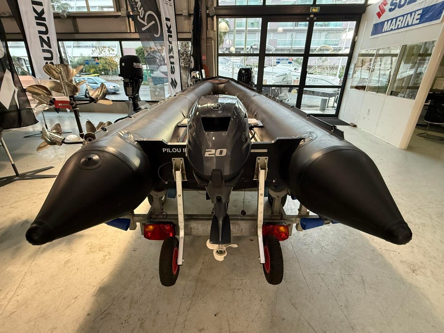 2B22B5B9-4E88-409F-8604-A96C4D74D4F3