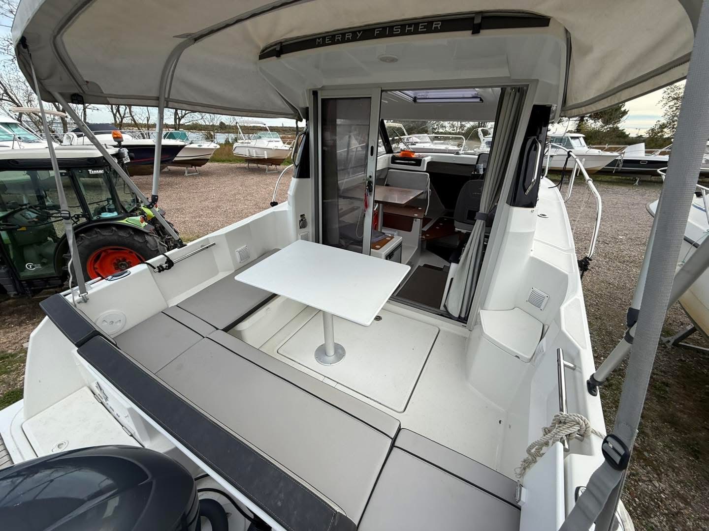 44382D76-A08C-4E2F-BB40-305E6E92D931