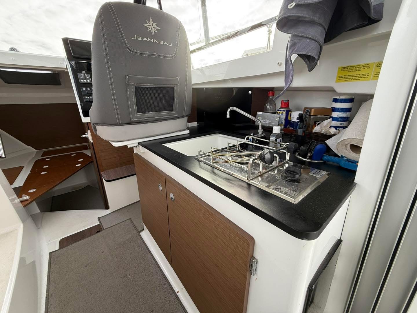 8324F2BD-B482-4B3D-ADFF-B3B4F600896A