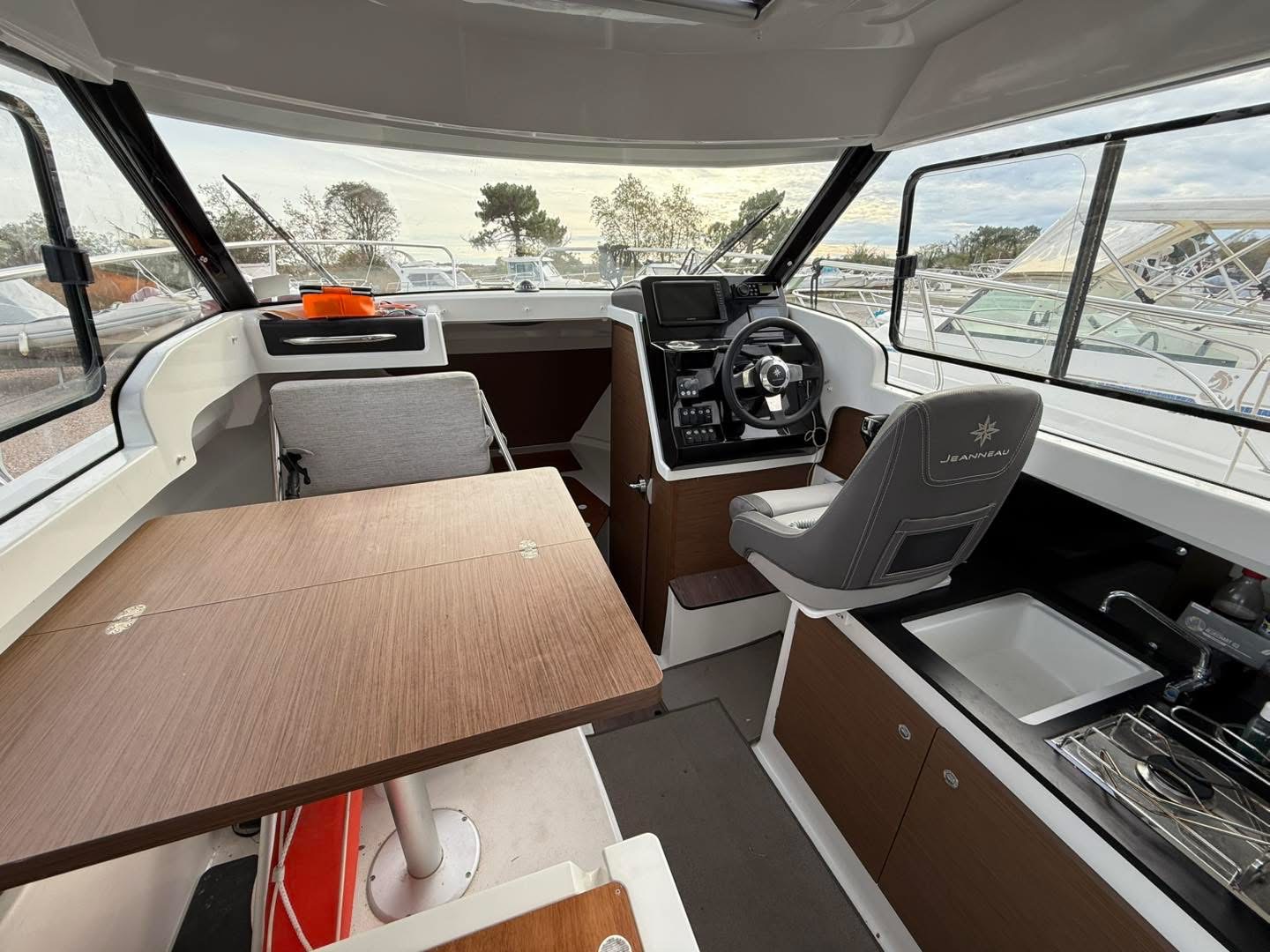 9DA75557-A752-4F9F-8304-33FCD41BDF5F