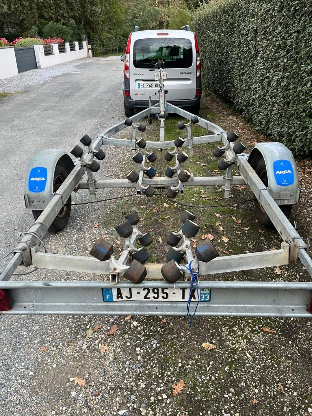 C1E6B7E1-57AB-4C39-91E9-D7DE99B041A8