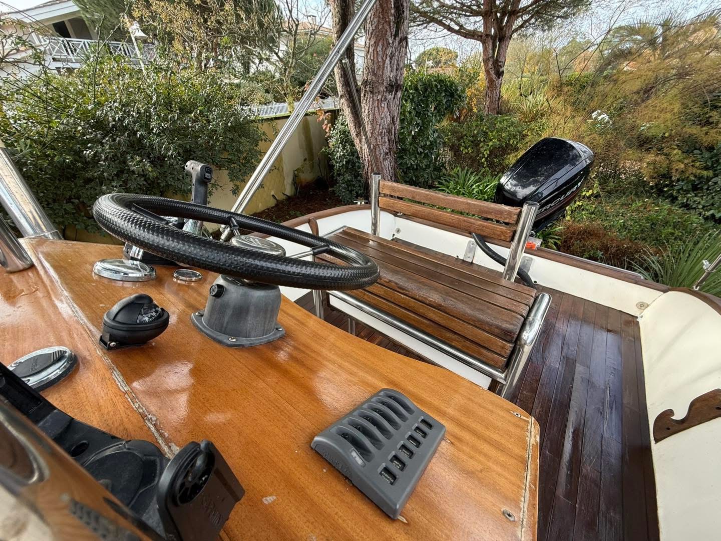 3F76A751-0C15-4861-A0FF-952A708B2F92