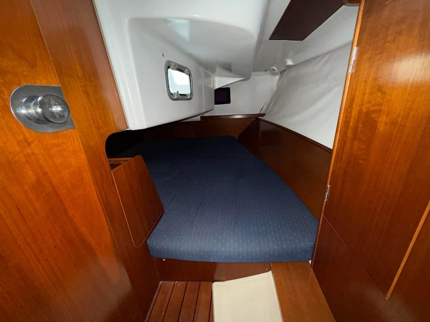 AF235777-3E1D-499A-B61C-9F1619DF2746