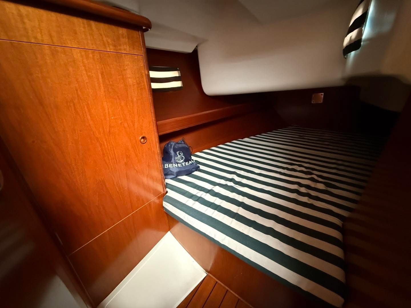 B7085E3C-A098-4D53-AF4D-8BDF592EEB00