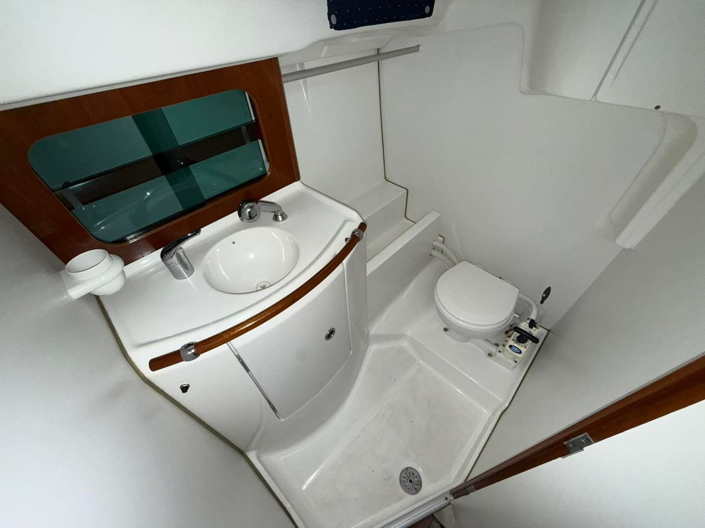 C25548E1-897E-494E-B414-2C931A14ECBB