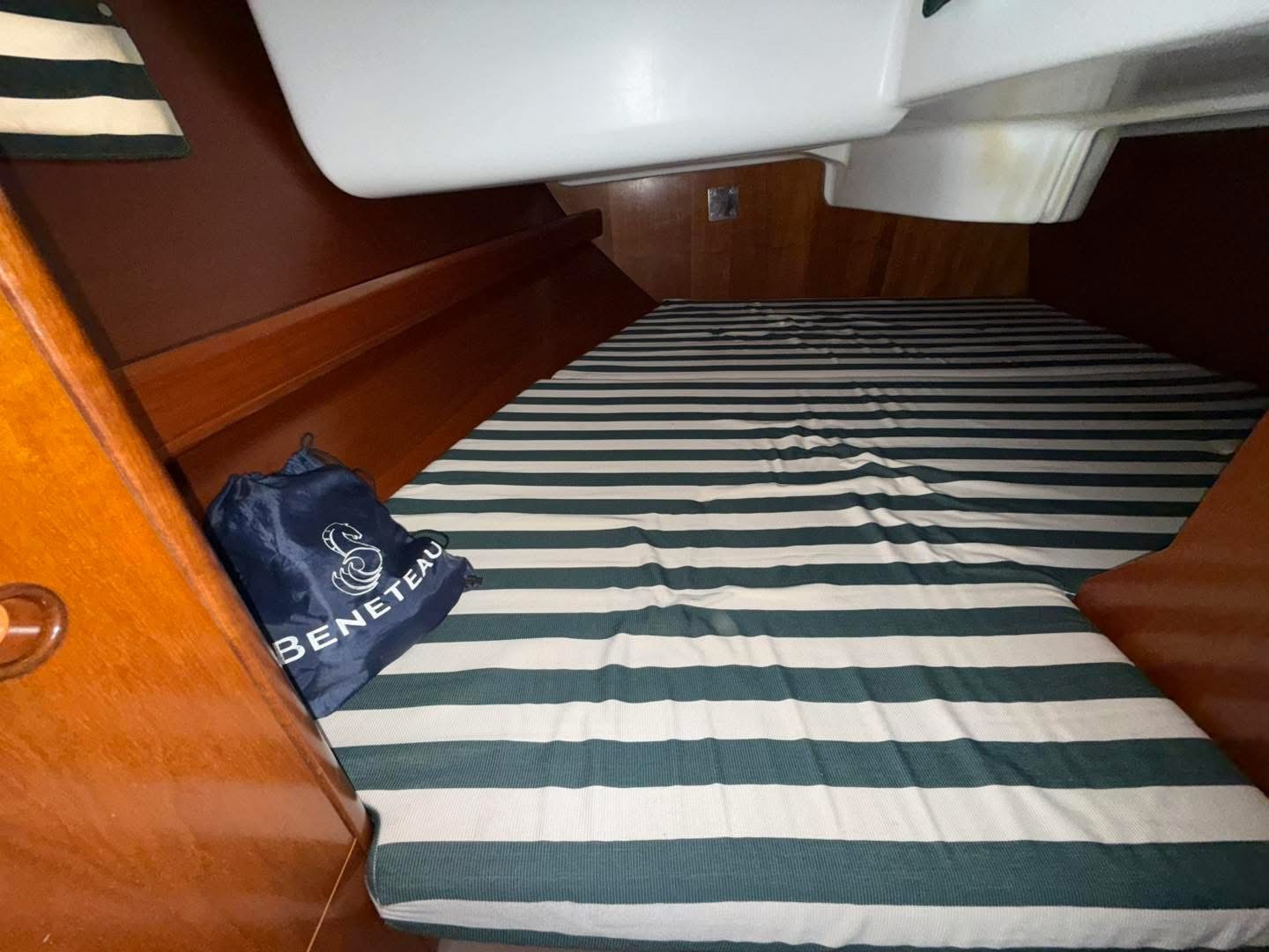 ED494E9D-A8F3-4D62-97E7-006A2C365EE8