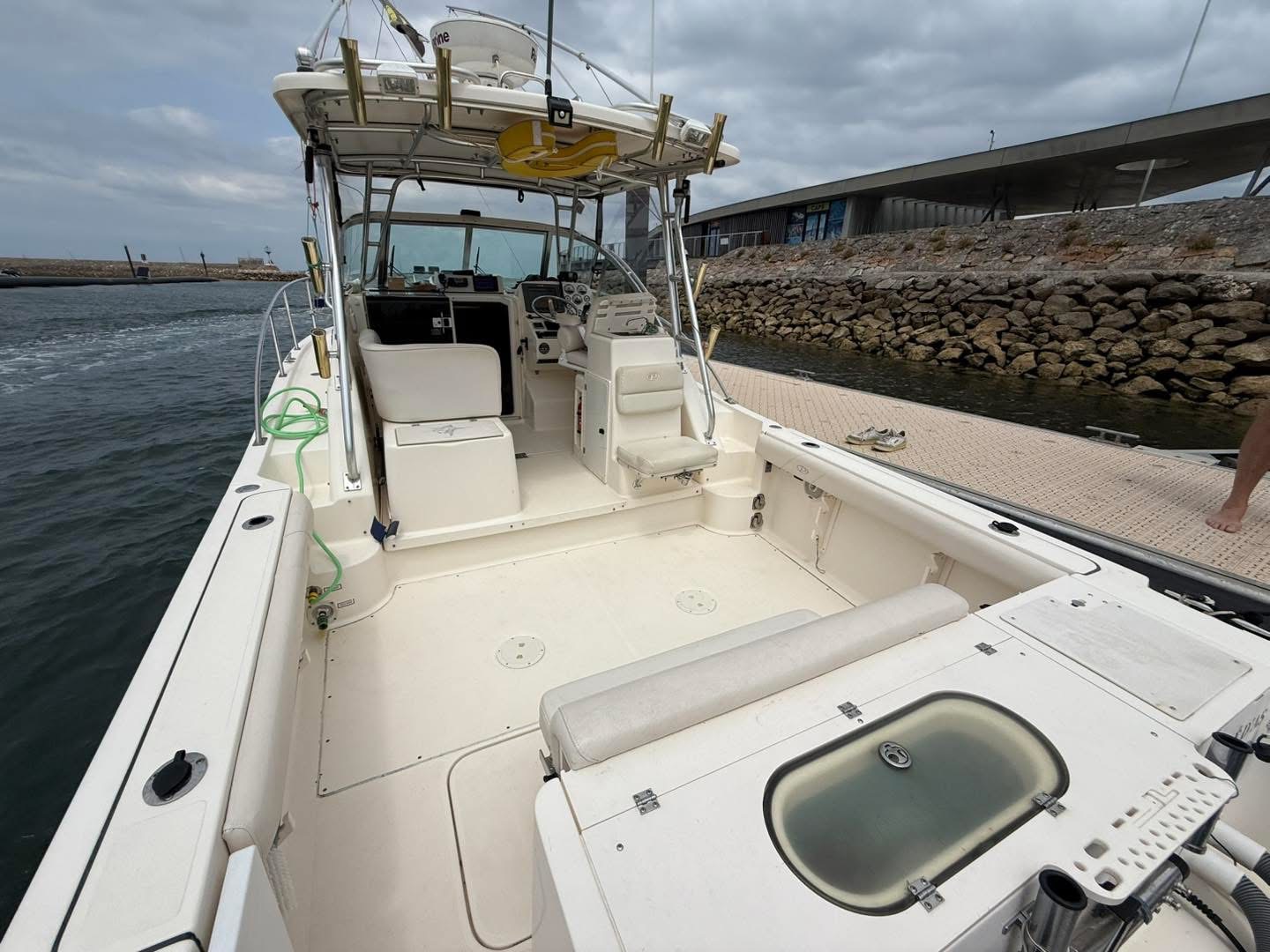 12080087-EE02-4F0A-A810-8DEF971E5BBF