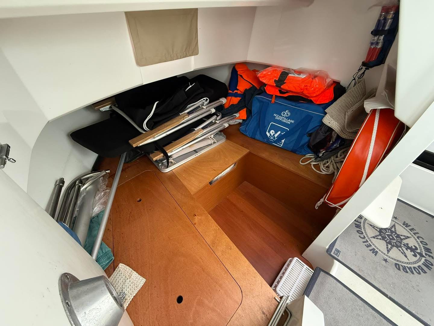 E9463C32-4742-411F-A52E-C8E818D98958