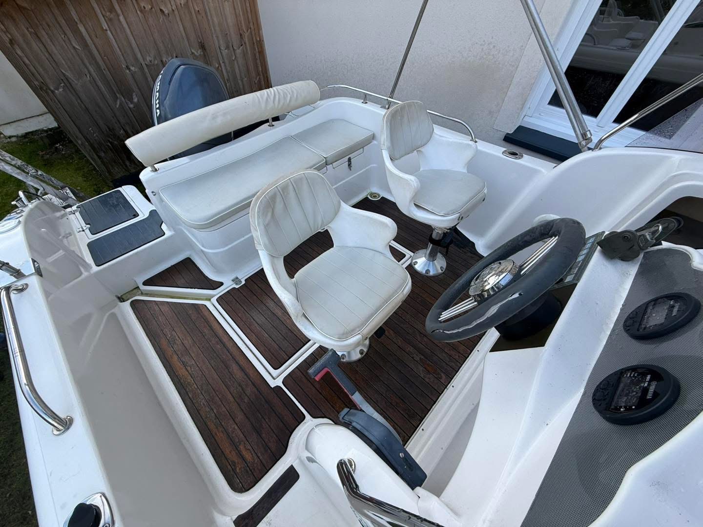 005BEE9C-5EF4-4B93-919F-4BCF74D0533D