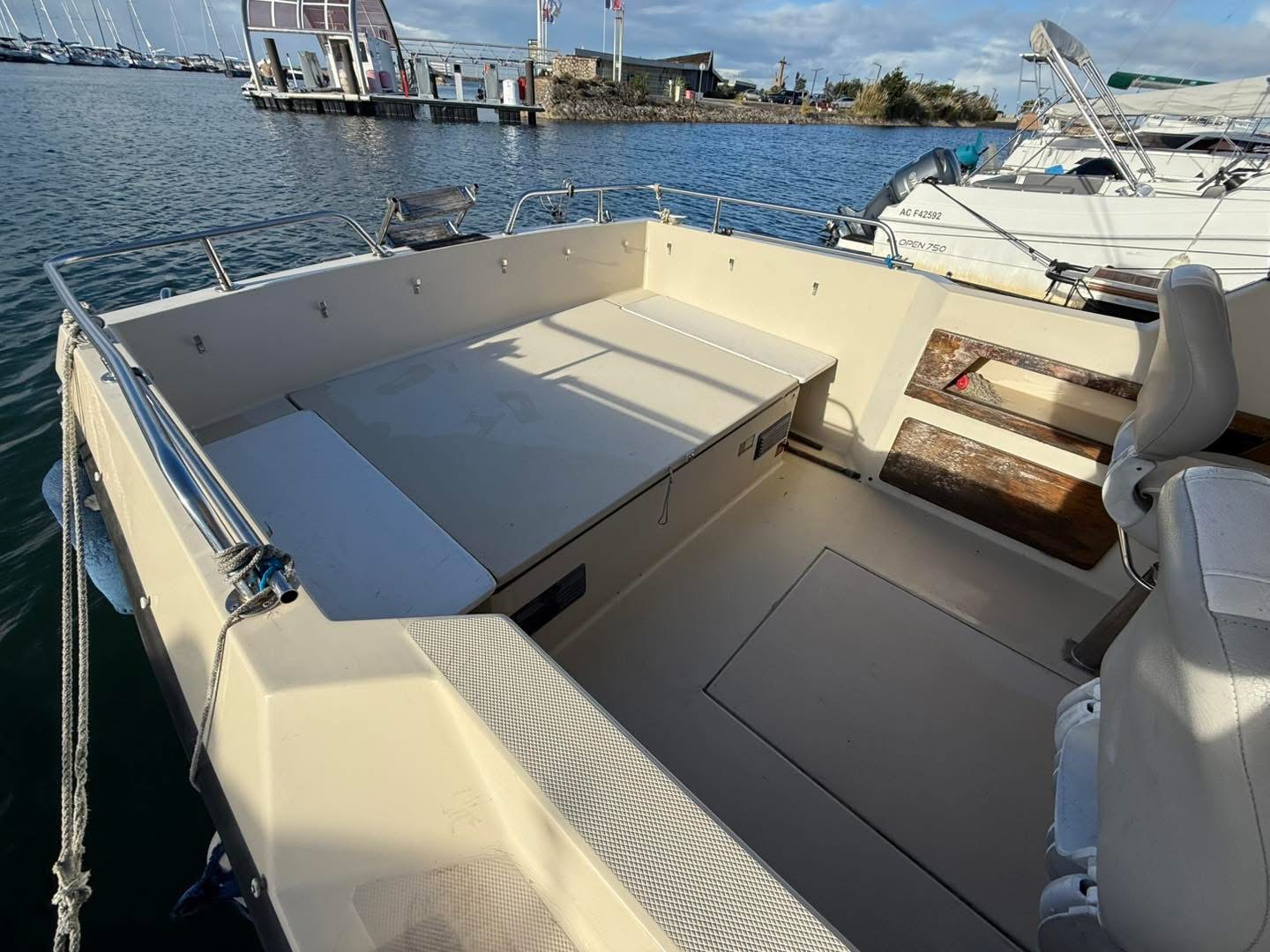 1AE2A3B5-AB0F-4844-B0EA-921389BADD6B