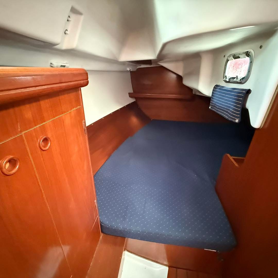 1D8D8BF1-59D5-4BB7-BFD0-0392904B405D