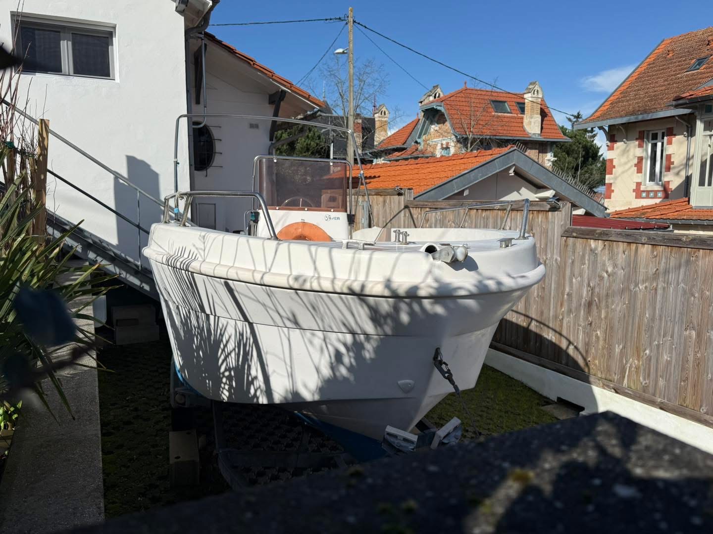 226F432E-9324-48EB-B996-24D2BA3AB572