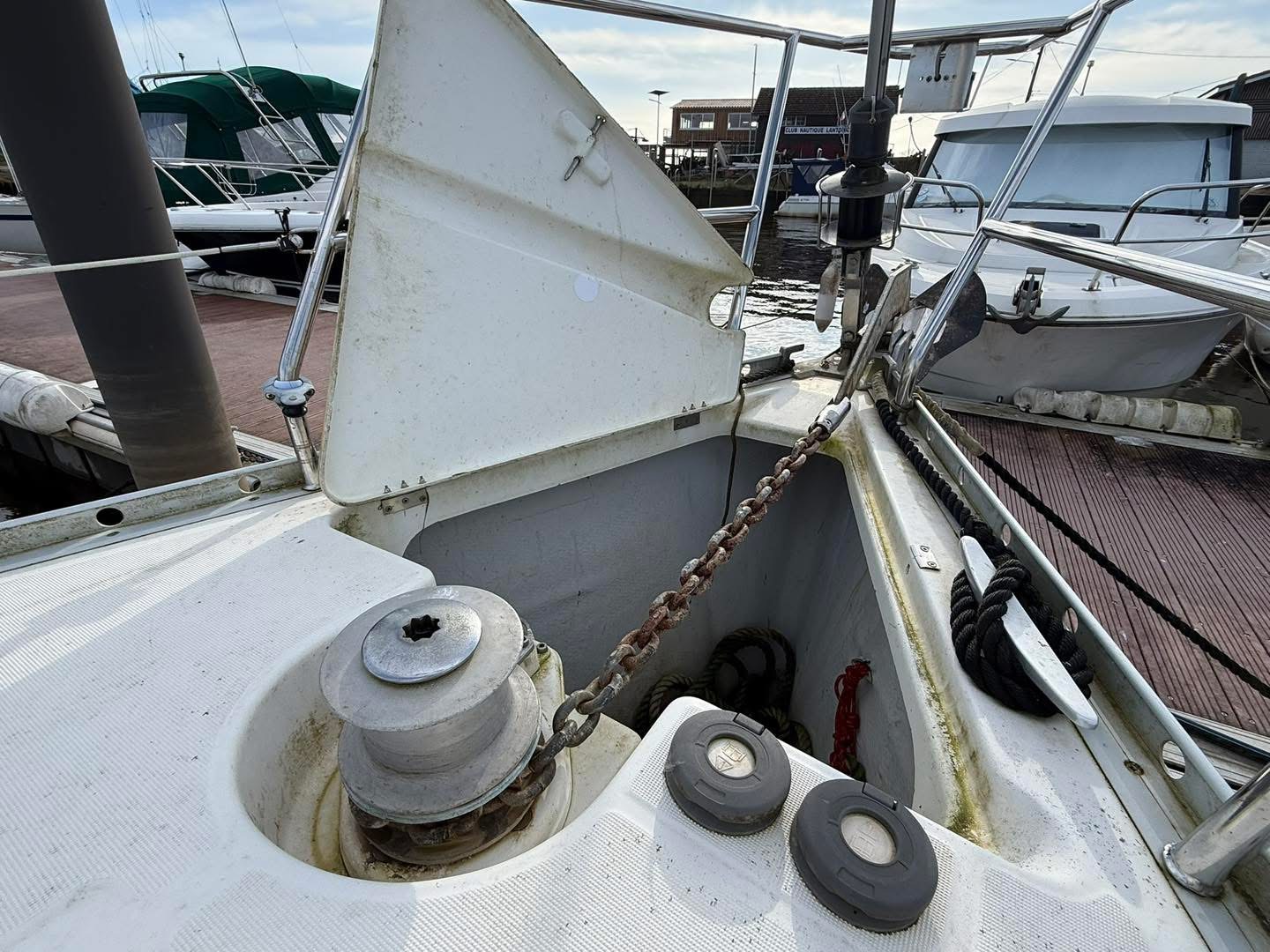 4FDF21B6-B224-42F5-8FAE-8EDE4DAF7A27