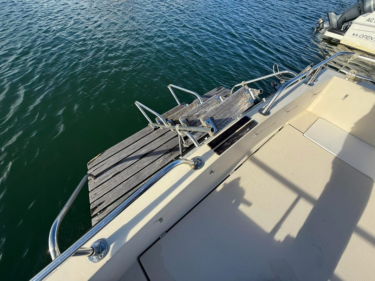 557233F6-2EBD-401B-9570-88507A2E3292