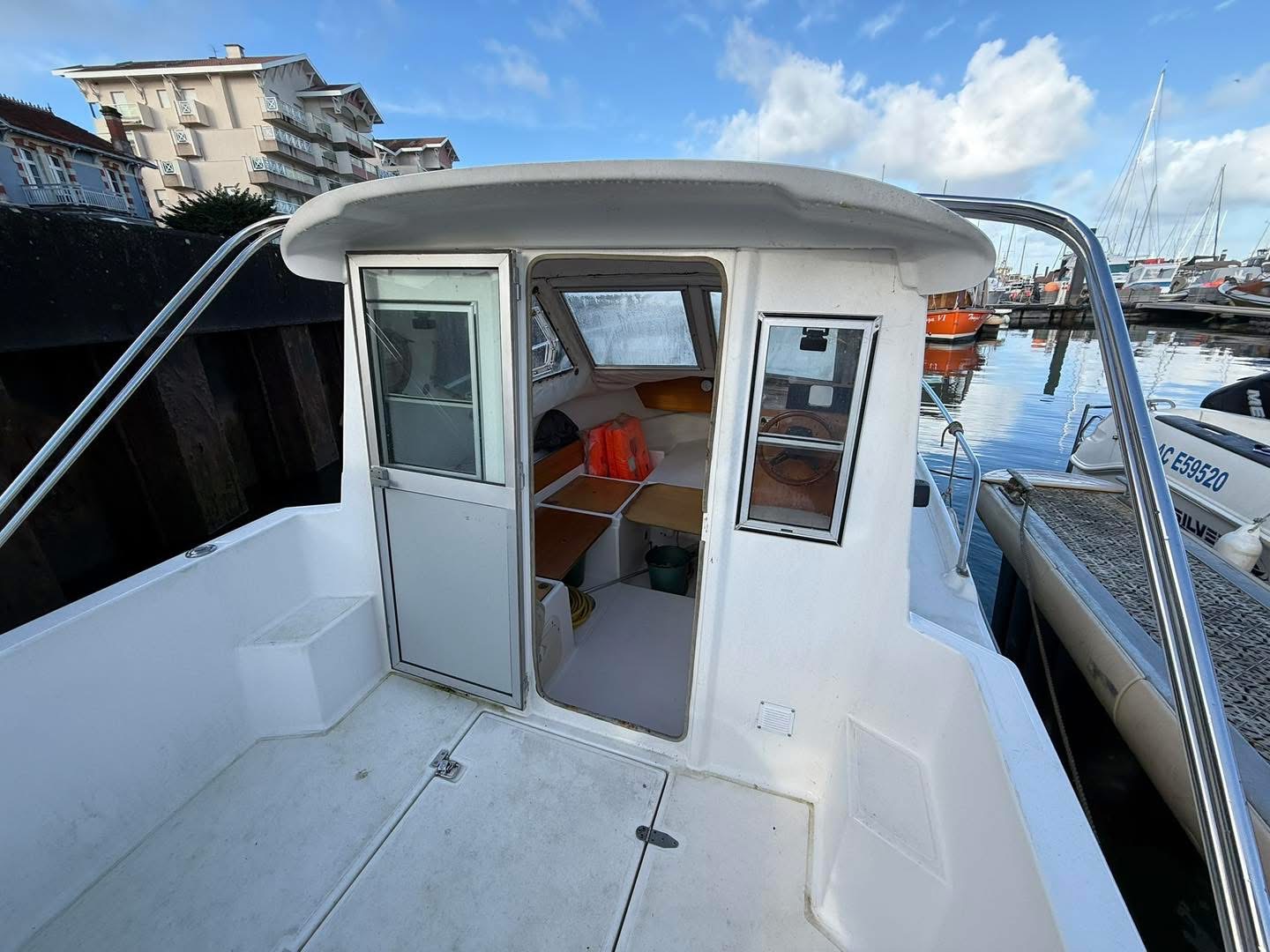 8C20D308-81FD-4307-946C-23D83EC5BBAC