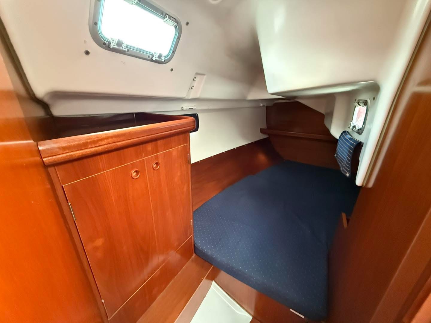 BBEF7530-19C3-45C6-A911-90F8FC918D6D