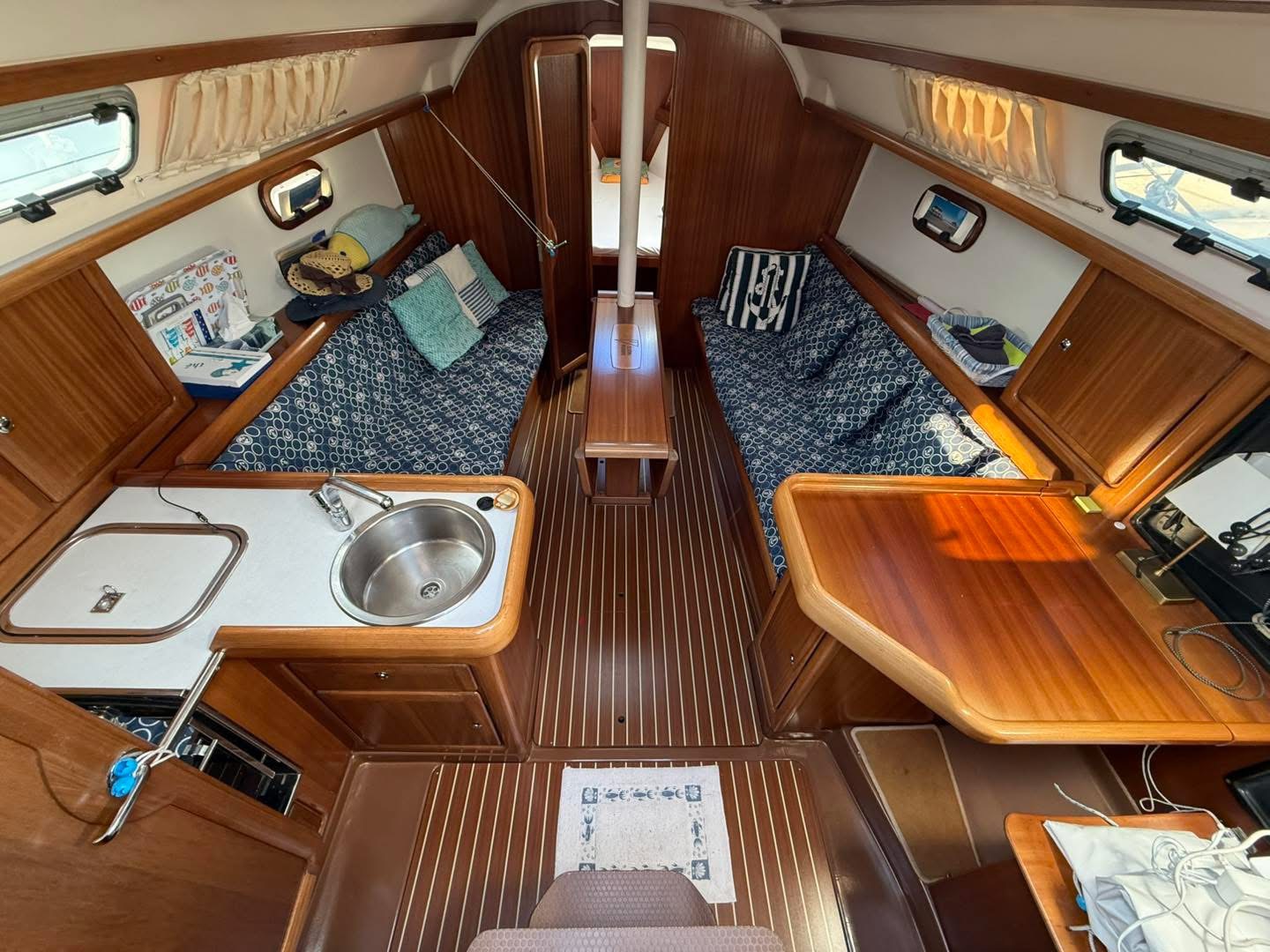 DECB60B3-171C-4743-ABA0-625C16C68F2F