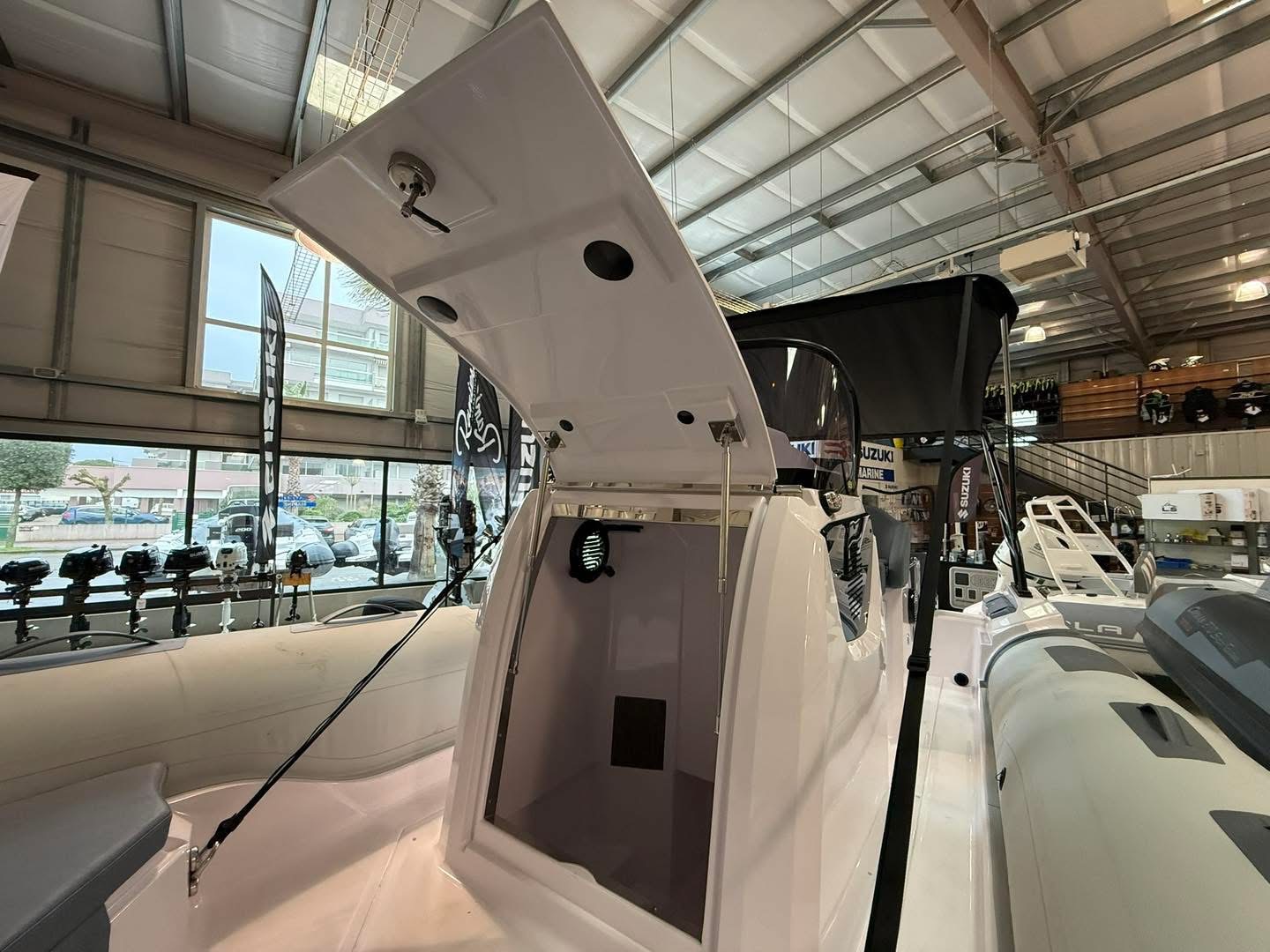 03AF3A1E-57AA-4DE1-8EE6-25212A6B4B3E