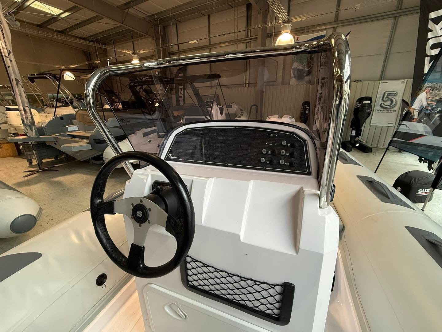 07CAF8CD-871D-4653-84B4-3F5F08F1B03D