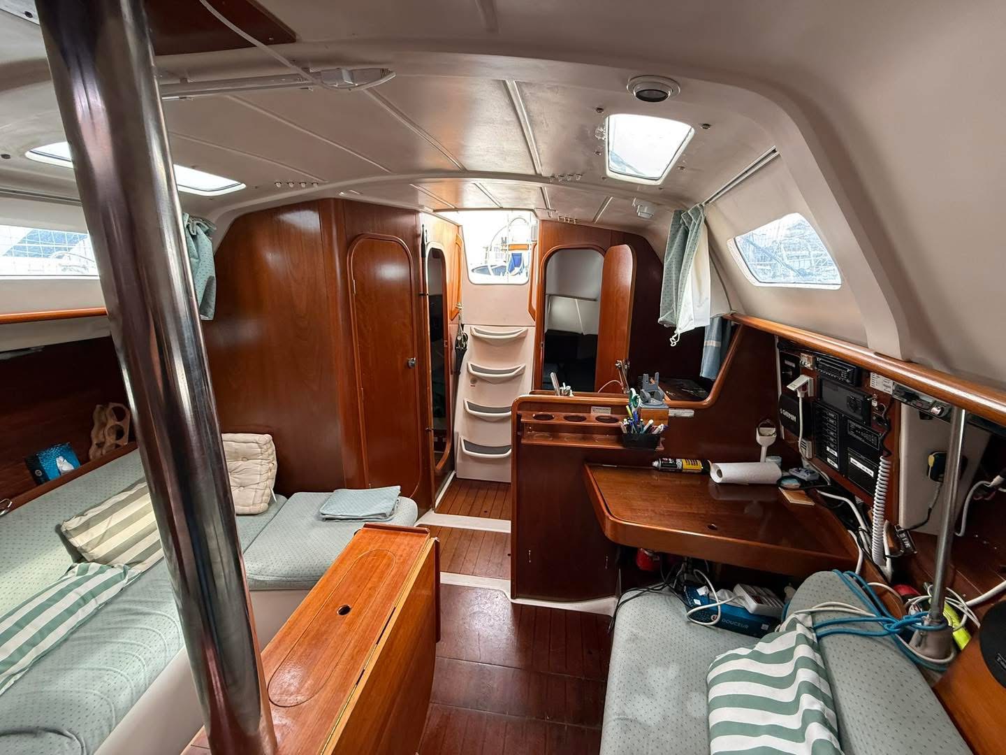 1F001A02-543D-4A64-B526-34673CDB02C4