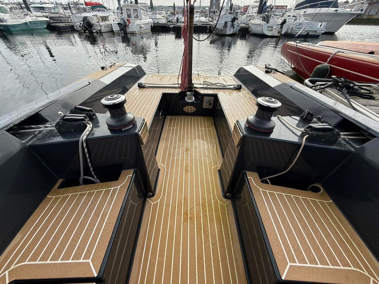 330E3959-09DF-489F-A030-3156E9DAA683