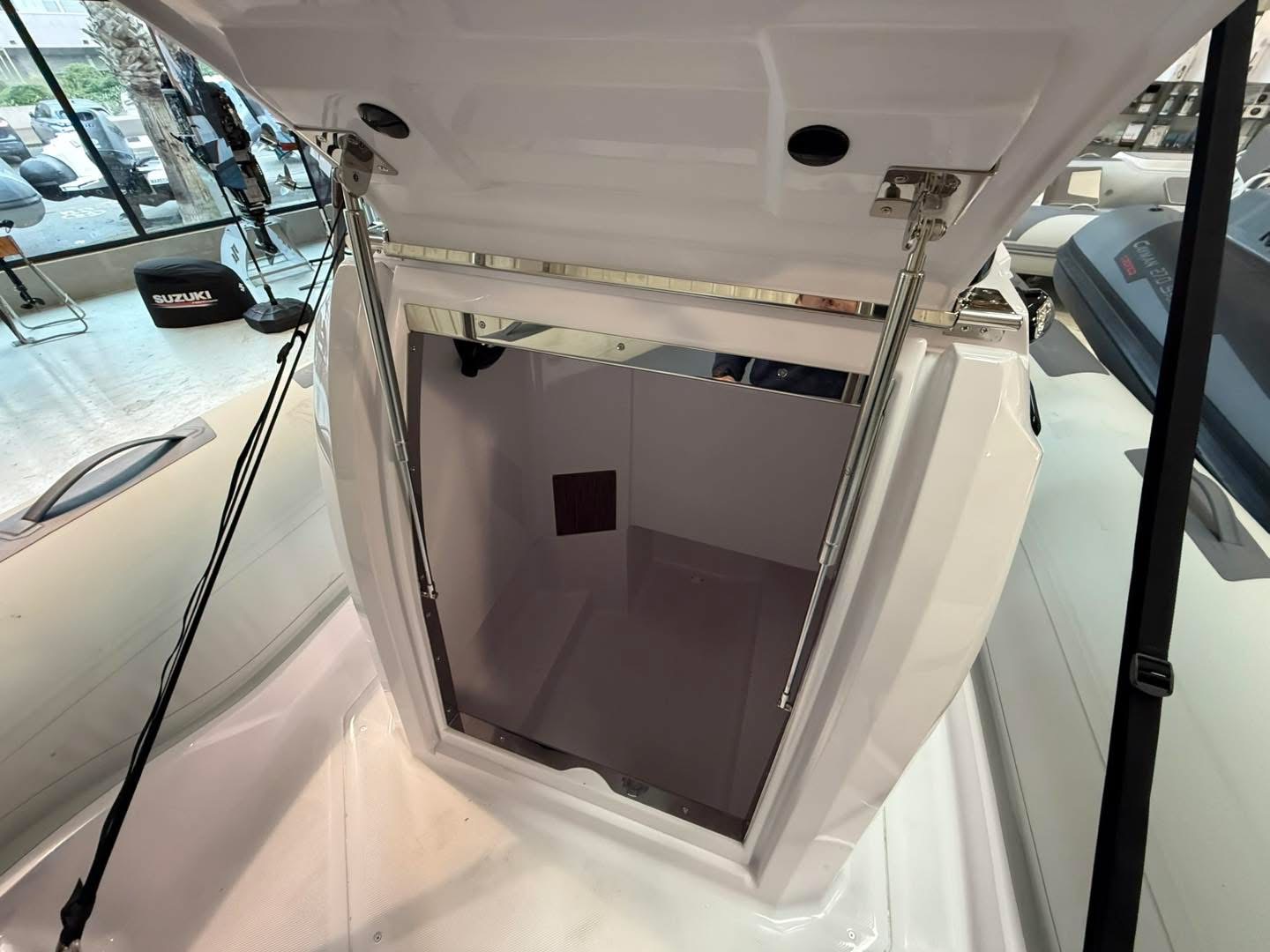 34701E56-58A4-4F4A-B243-A53F3A7606E8