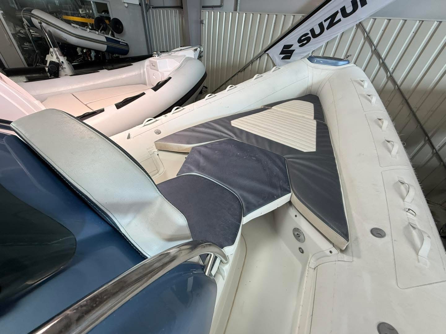 4E9BA5D9-C146-4685-91DB-0DA0711D5227