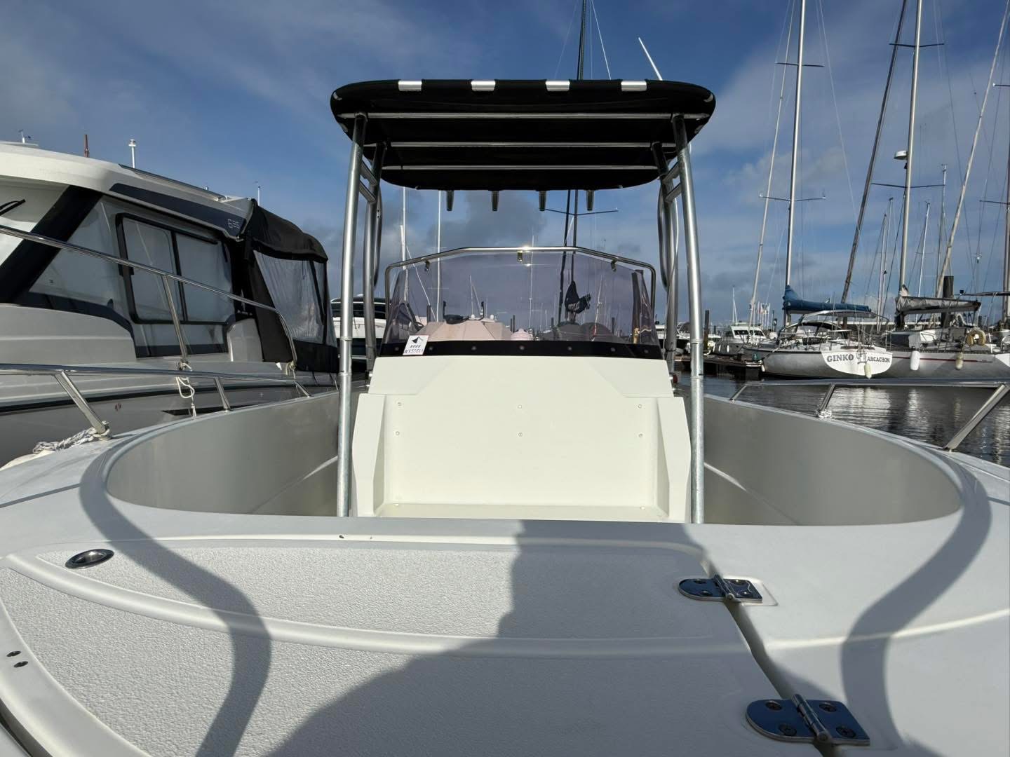 725927CC-90DB-4639-8B1E-453ECD01989E