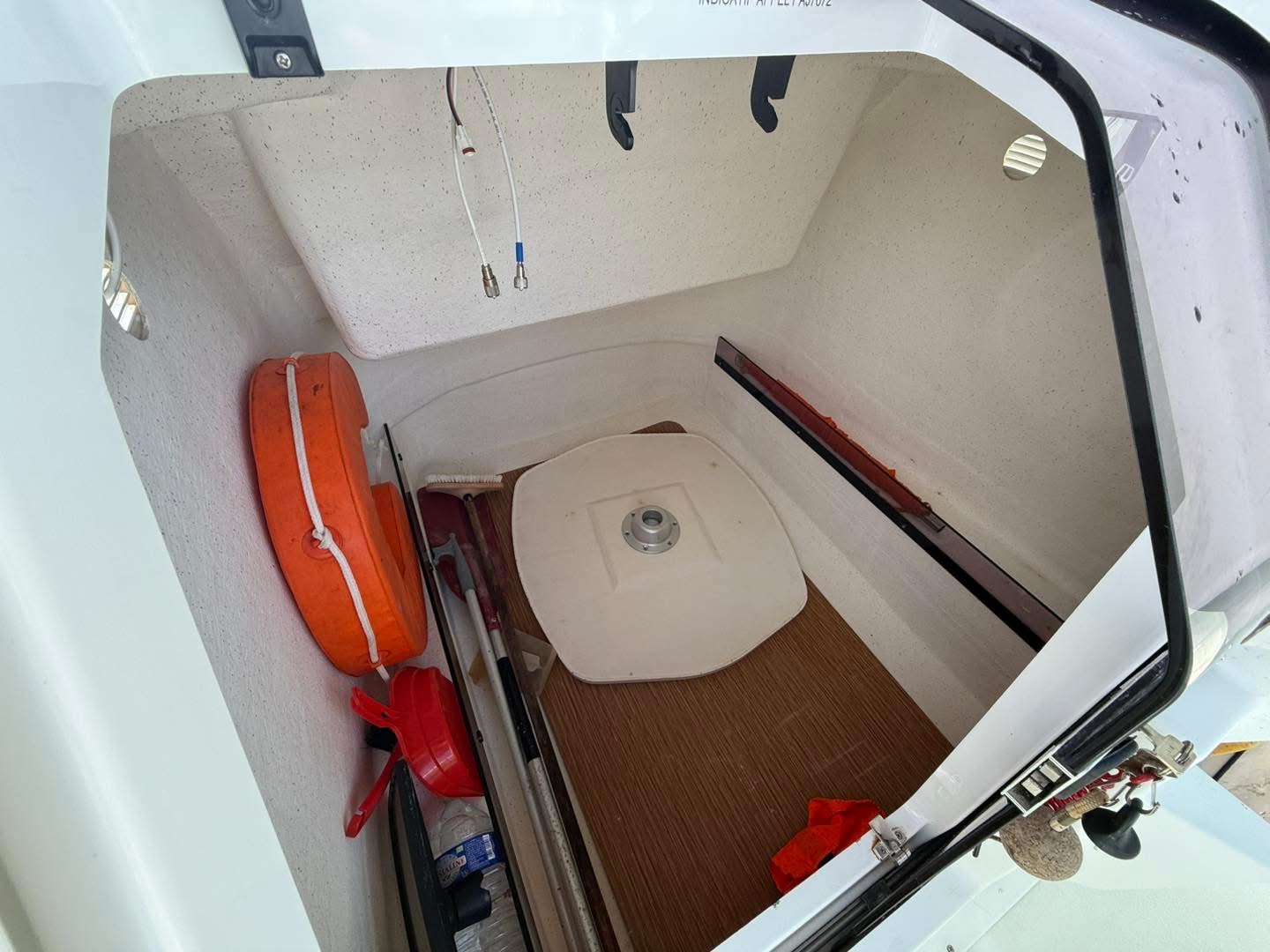 7508DE8C-A020-4391-83FF-A47D6360F034