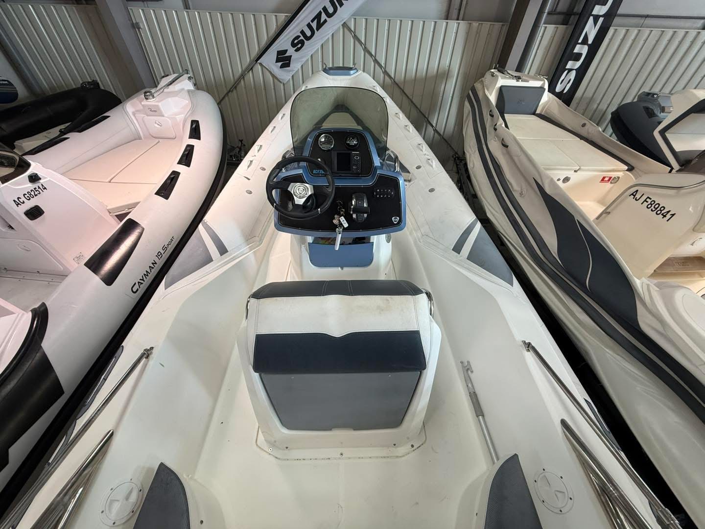 8B1E037A-4157-400E-817C-58D752D213FA