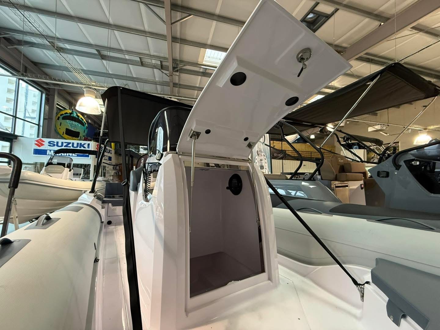 B2F40DBA-1DA3-4E86-AC2C-D67D0011BE68