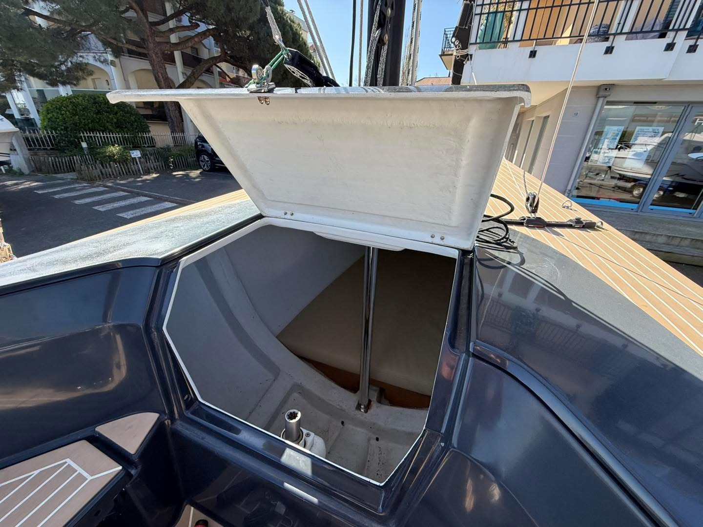 CFA53955-627E-4757-B440-926CD0C8E1EB