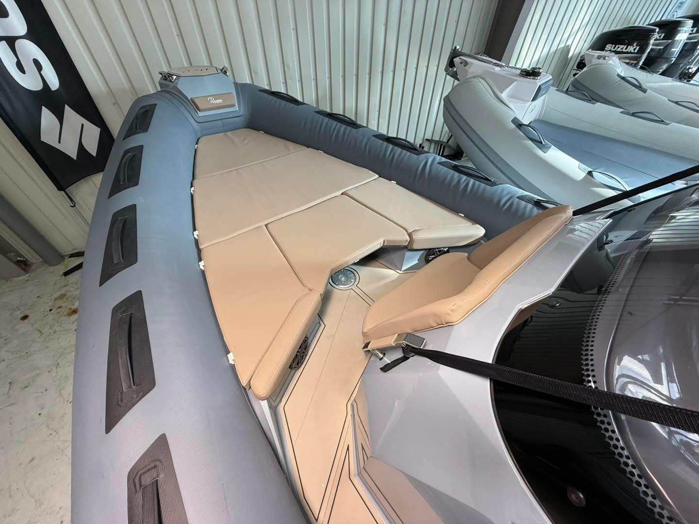 E5ADBE6B-4B5D-4911-8D89-A7DD4DA910AD