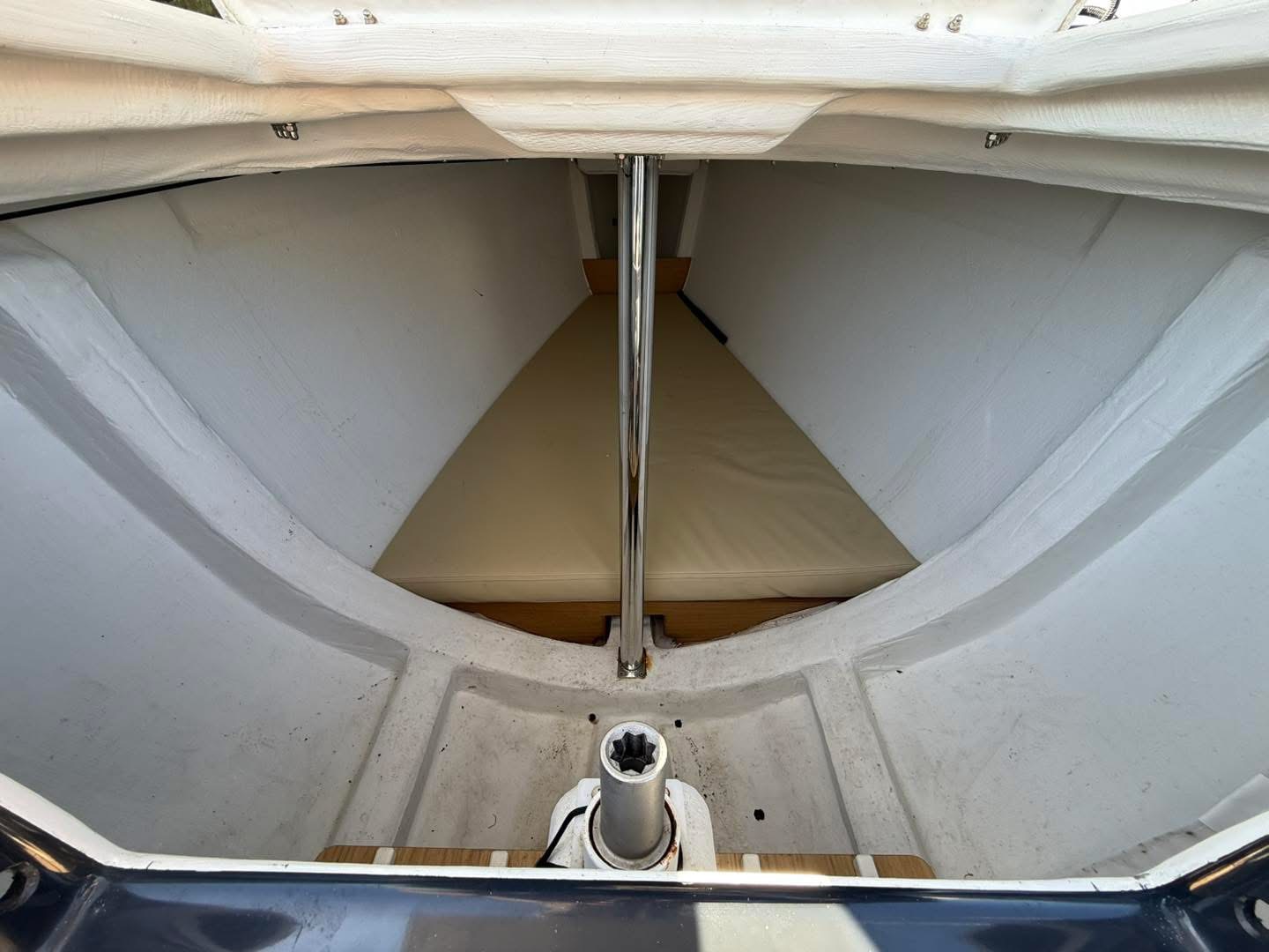 F07416B6-3D69-43E9-9E08-C229F37C8361