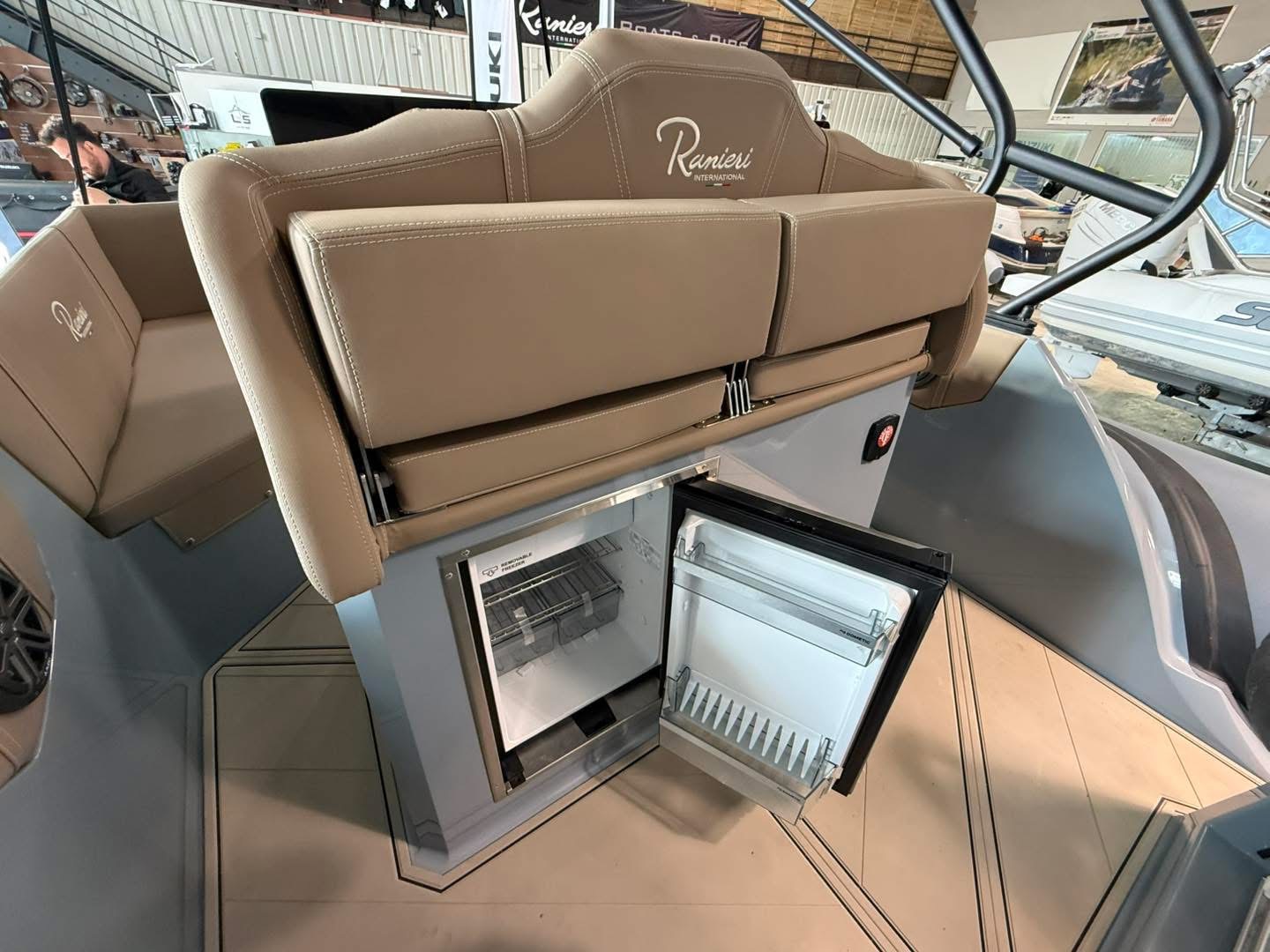 FC65F480-913B-4926-8D27-401C6B1BCCB8