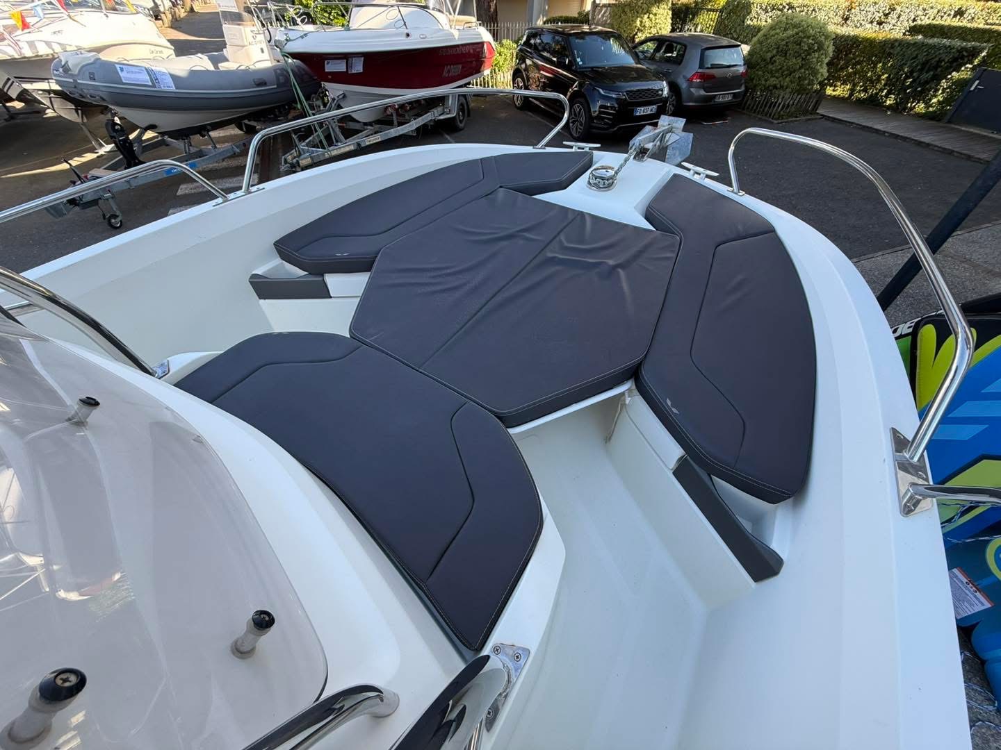 078A44F5-1BF3-45FF-8F46-4F2D4013E96B