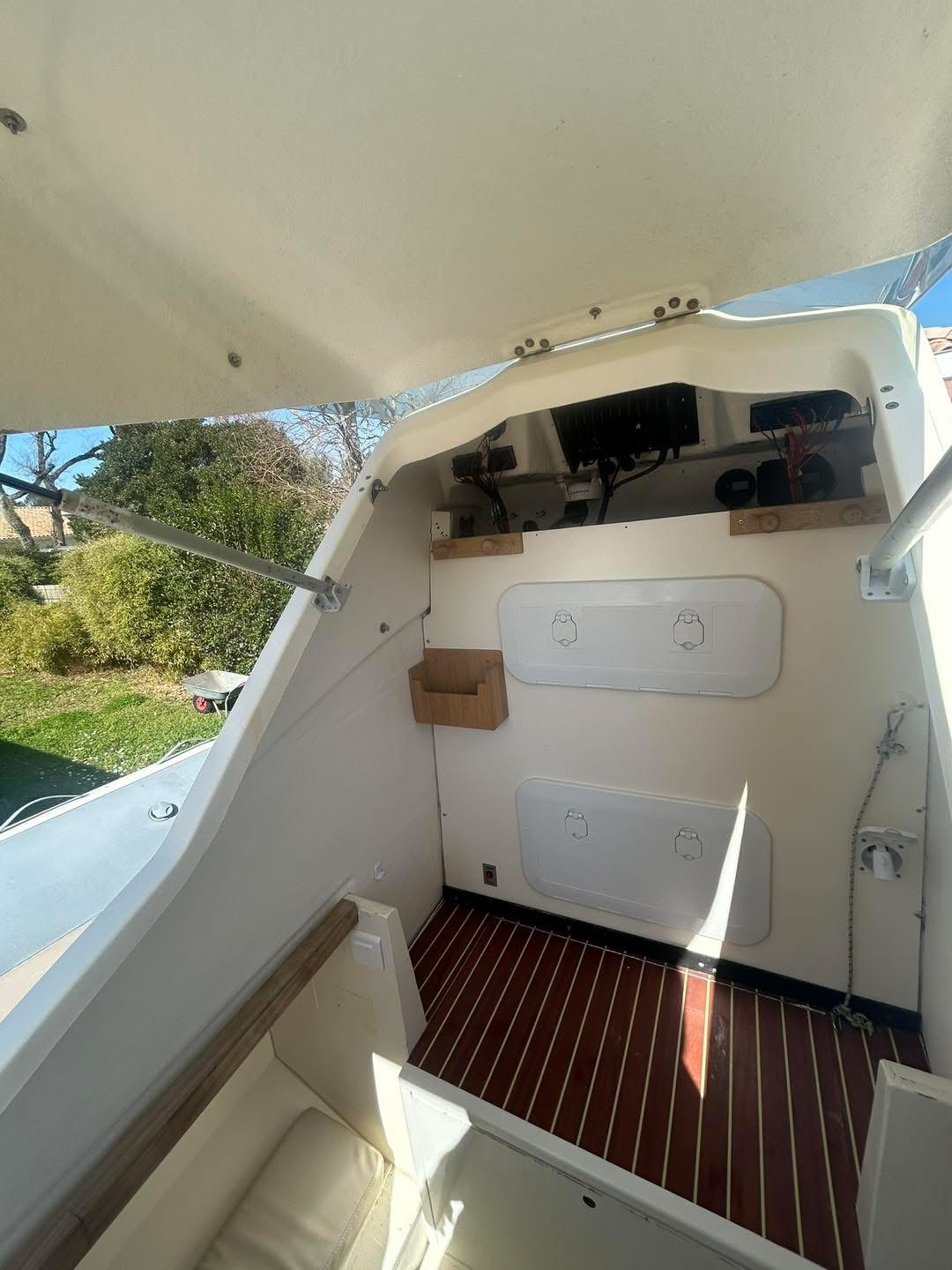 23F24A8C-19E8-4B58-921E-AB58BFAAF48A