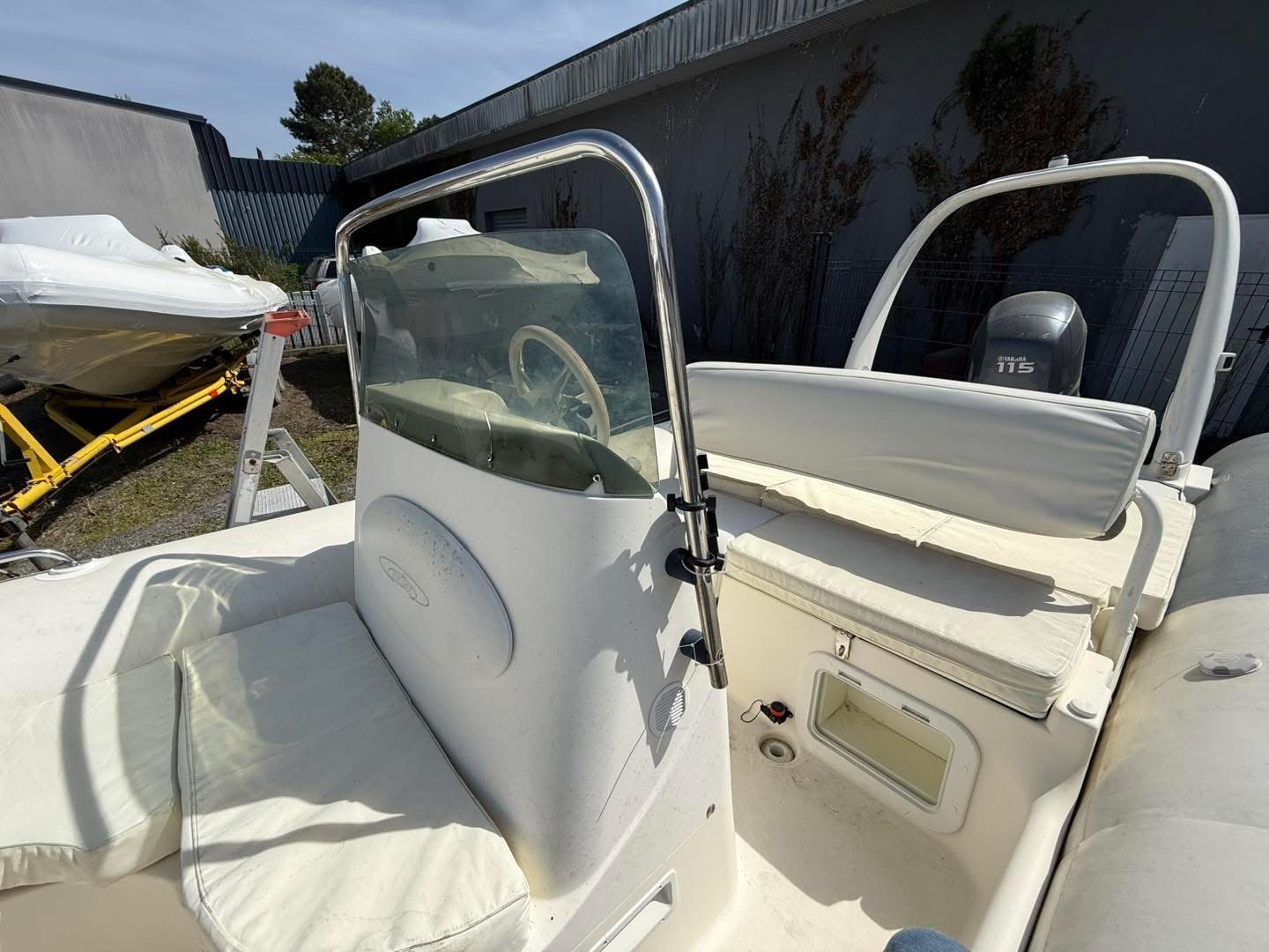 26F8BCB3-BBE2-4C42-AAE2-C435A647C5CD