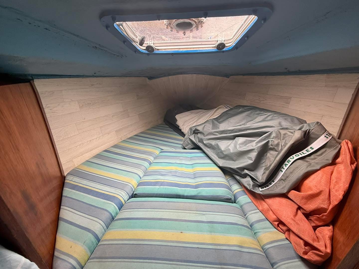 2A3EFEDA-0273-4025-BC66-C9489A9F69CF