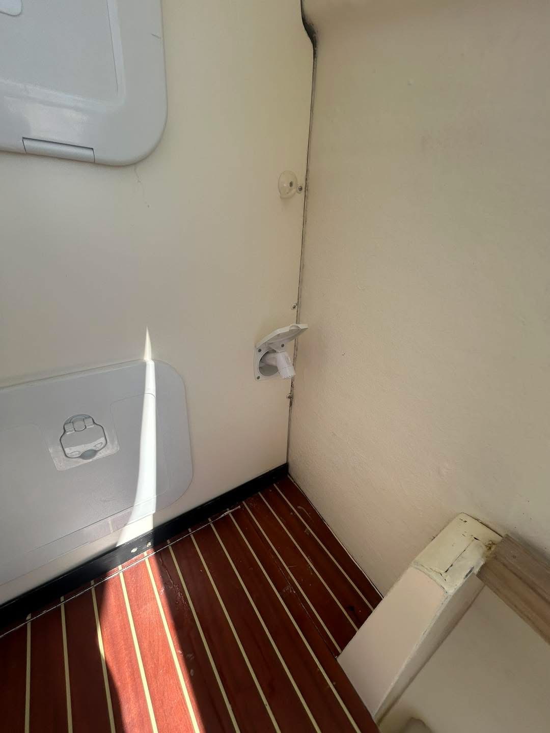 48E44FDD-4B38-4D6F-AC2A-1C15BFFBC90C