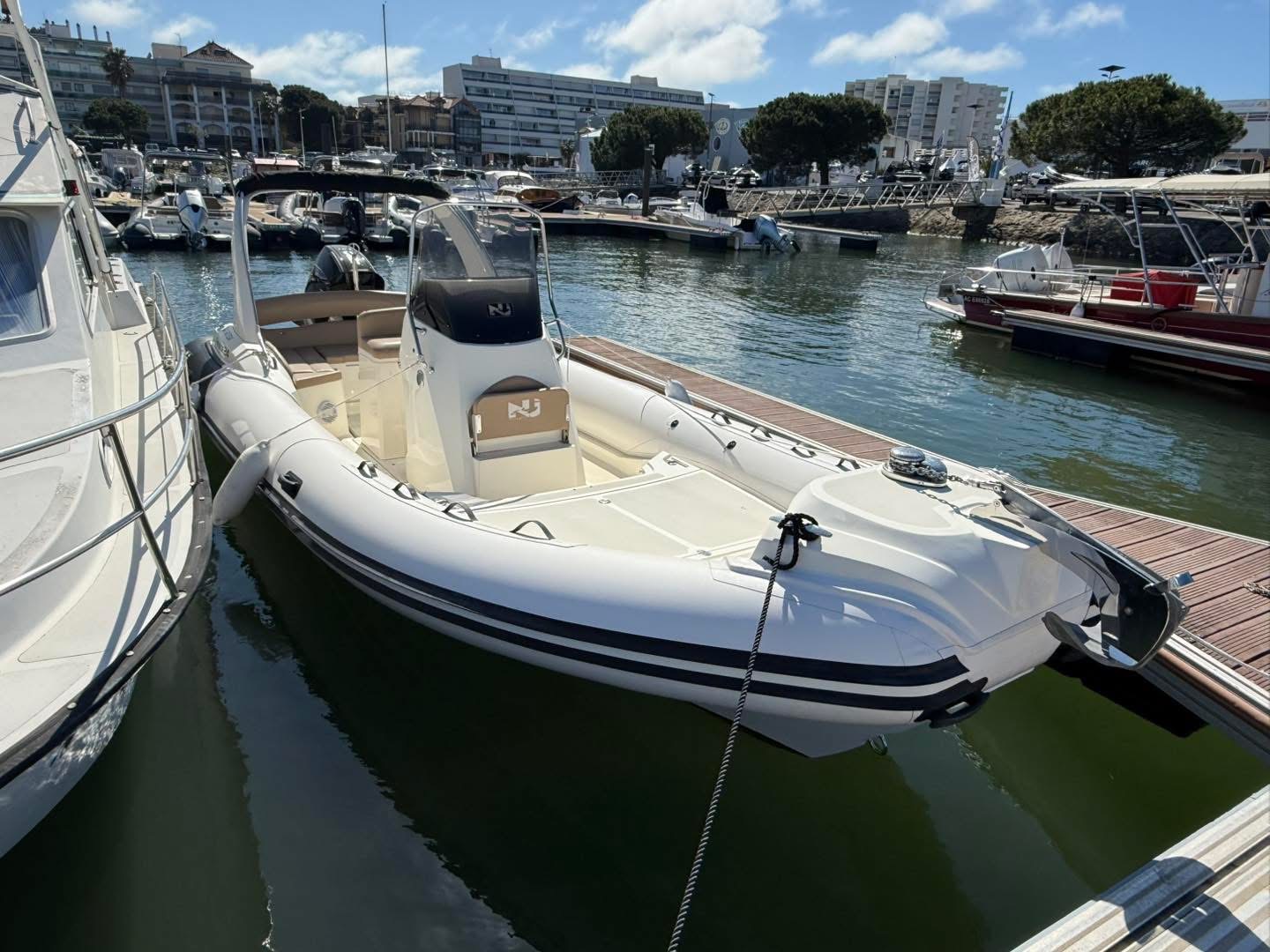 4E79C7DF-9C59-4785-AA1A-20D681A3F255