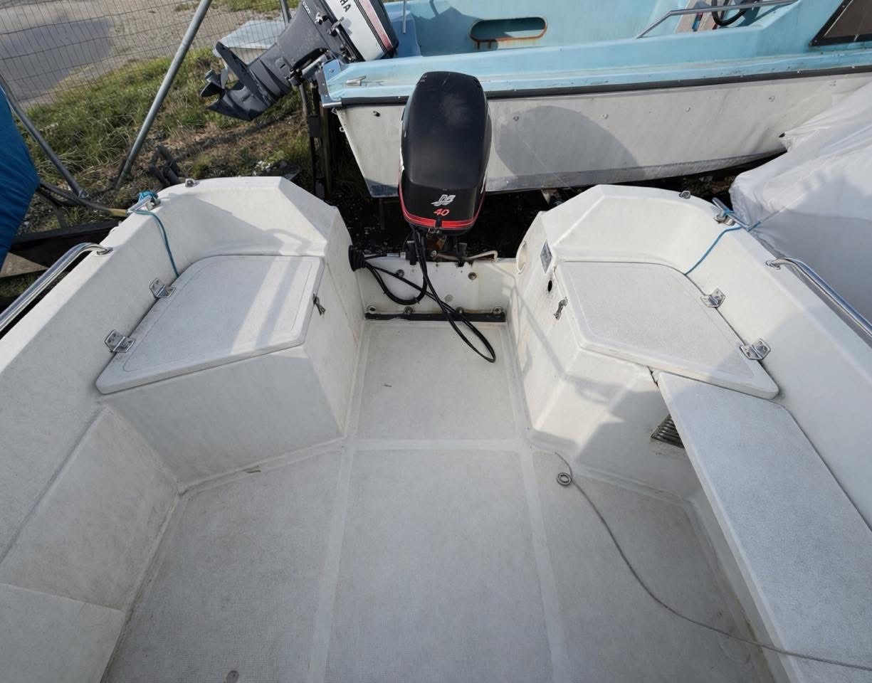 7E0FD091-6EFF-4DA8-A184-3C81E5FB82E3