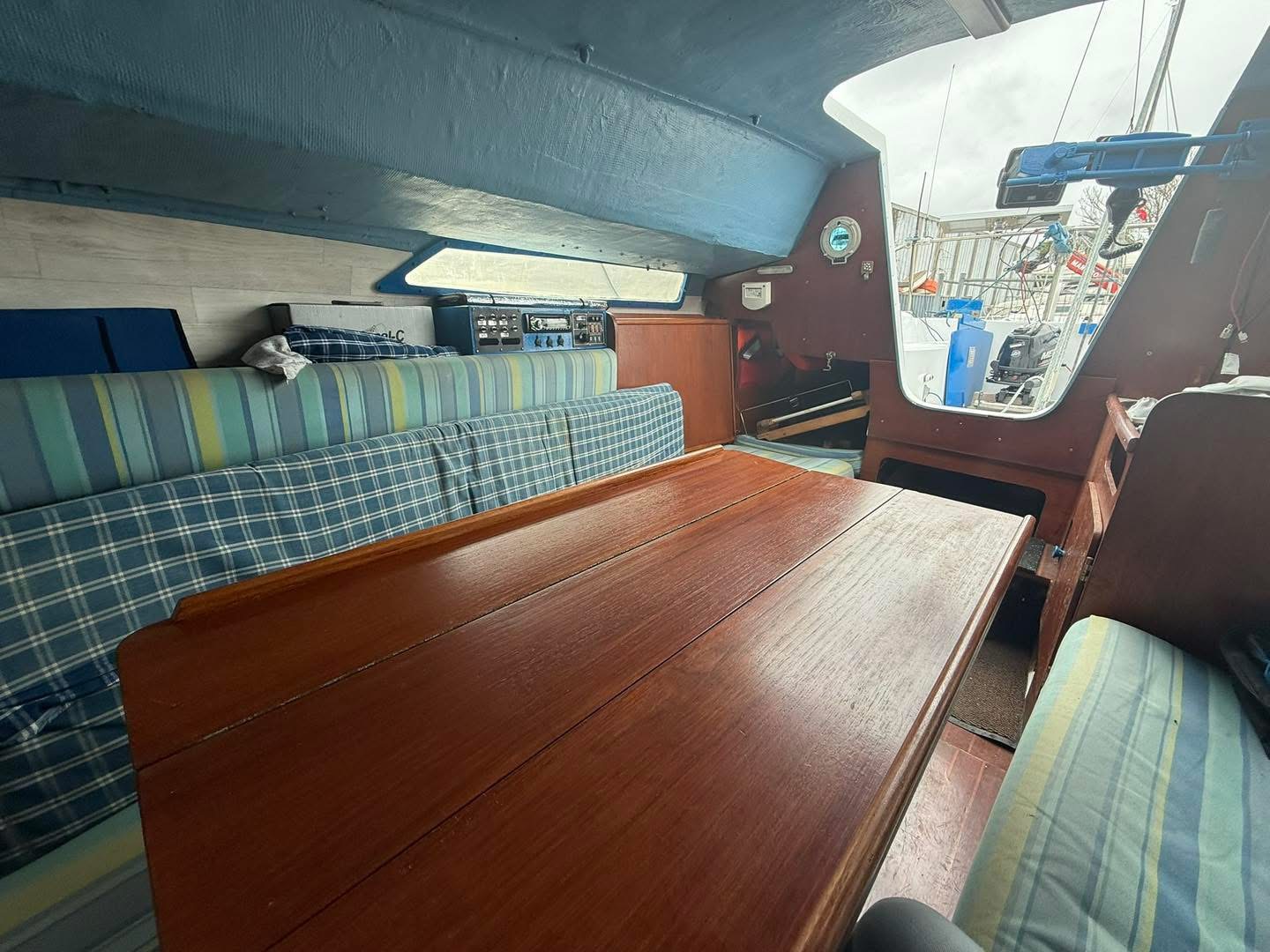 C6C3F754-0A17-4C8F-BDEF-92A12E5457DD